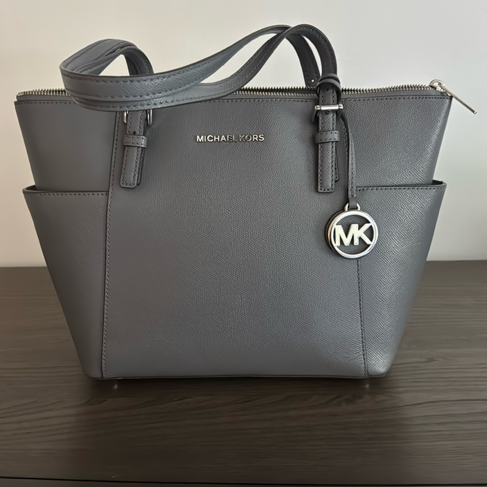 Michael Kors East West Jet Set saffiano leather tote